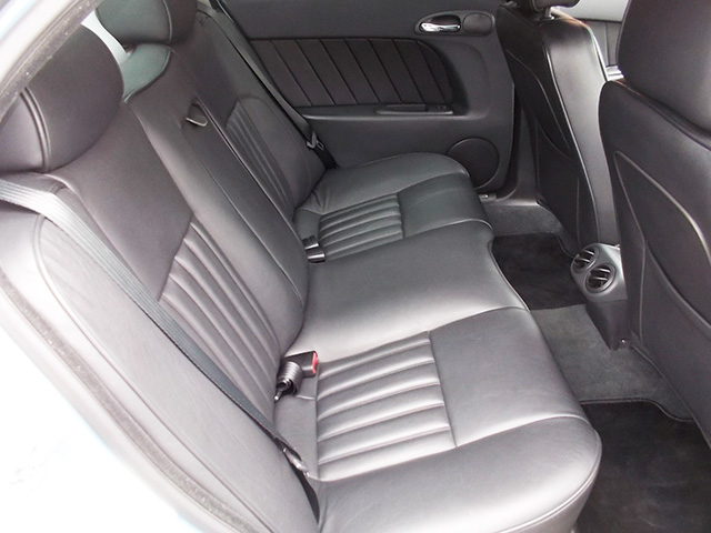 アルファ156 2.5 V6 6速マニュアル