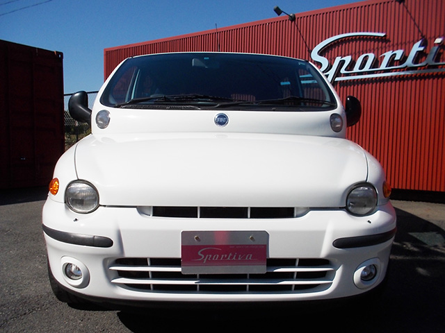 フィアット 前期型ムルティプラELX