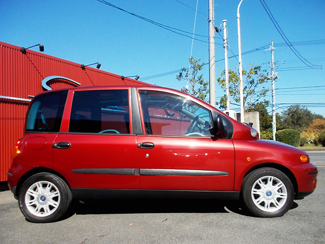 フィアット 前期型ムルティプラELXプラス