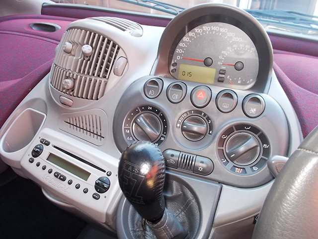 フィアット 前期型ムルティプラELXプラス