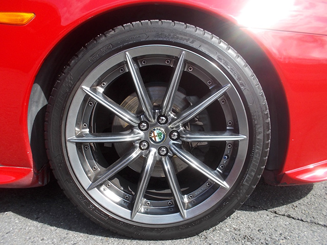 前期型アルファ156 2.5 V6 (6速マニュアル)