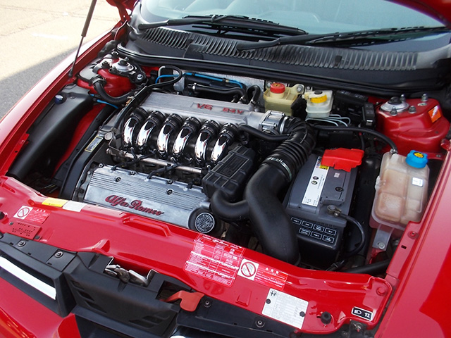 前期型アルファ156 2.5 V6 (6速マニュアル)