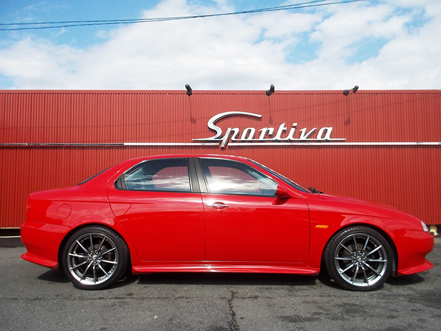 前期型アルファ156 2.5 V6 (6速マニュアル)