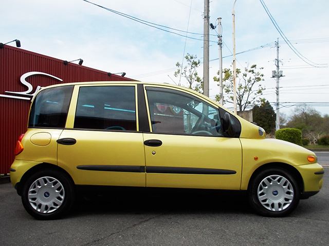 前期型フィアット ムルティプラ ELX