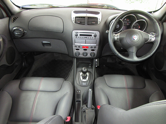 前期型最終アルファ147TI 2.0TSセレスピード(5D)