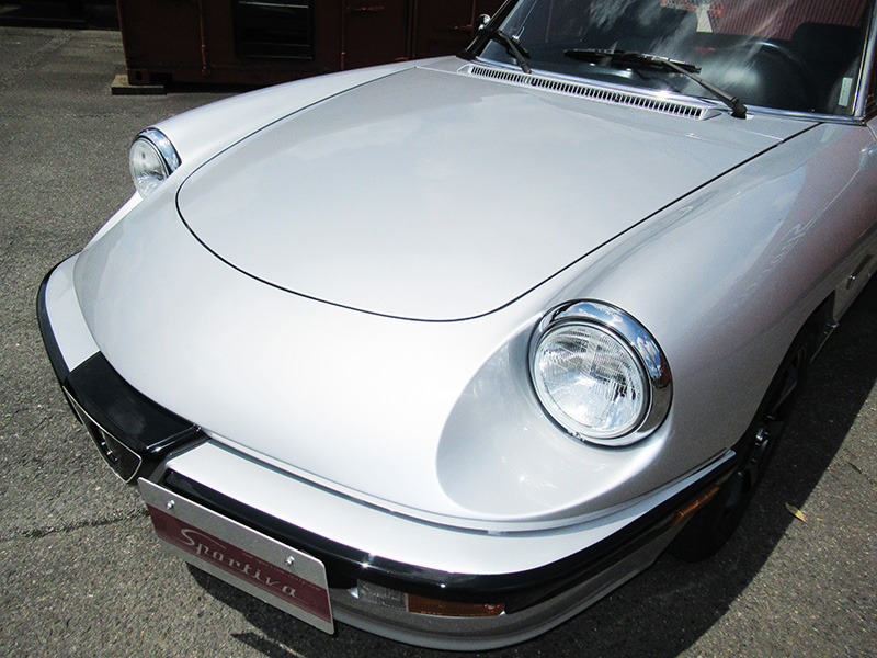 アルファロメオ スパイダー クワドリフォリオ(左ハンドル/5MT)