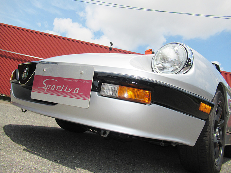 アルファロメオ スパイダー クワドリフォリオ(左ハンドル/5MT)