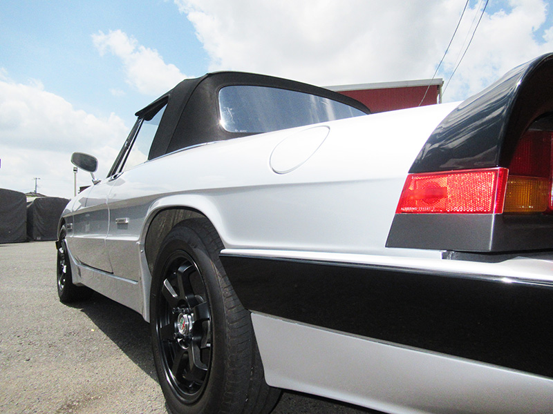 アルファロメオ スパイダー クワドリフォリオ(左ハンドル/5MT)