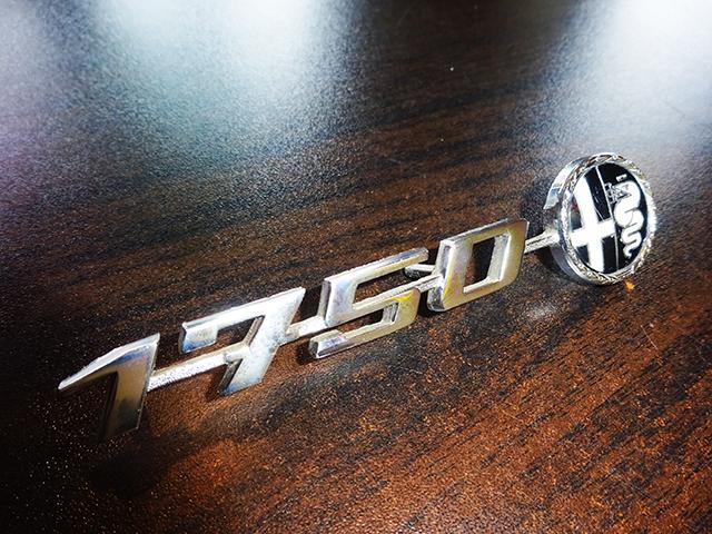 1750GTV用ダッシュボードスクリプト(当時物中古品)