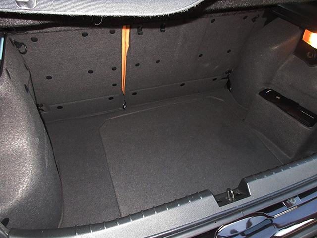 前期型アルファ147 2.0 TS セレスピード