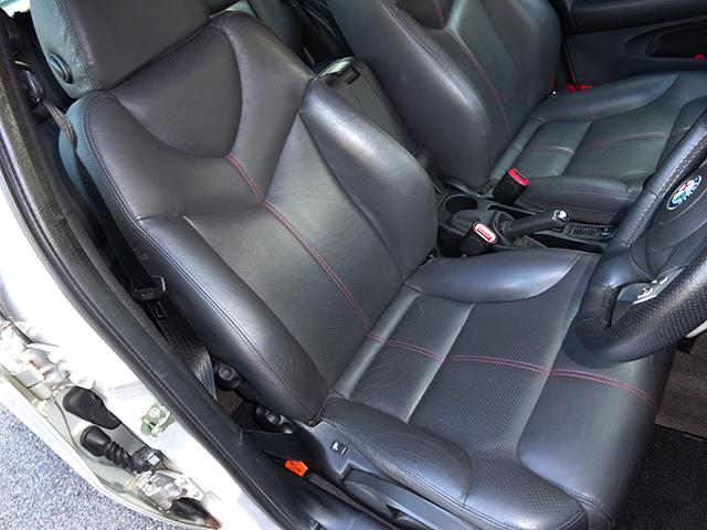 後期型アルファ147TI 2.0TSセレスピード(5D)GTAルック