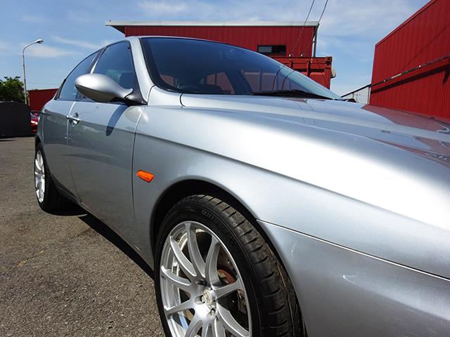 アルファ156フェーズ2　2.5 V6 6速マニュアル