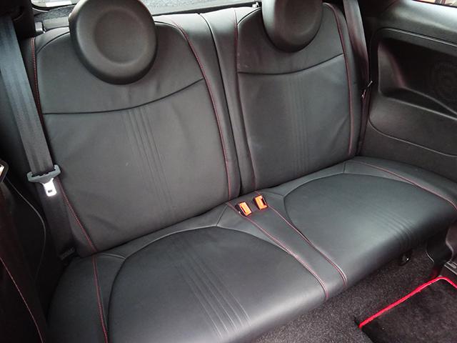 アバルト500 5速MTベースグレード