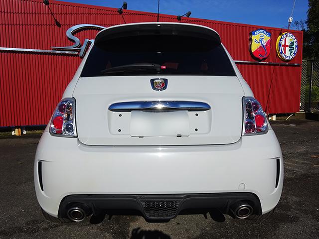 アバルト500 5速MTベースグレード