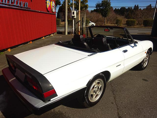 アルファロメオ スパイダー2.0(キャブ後期型/シリーズ3)