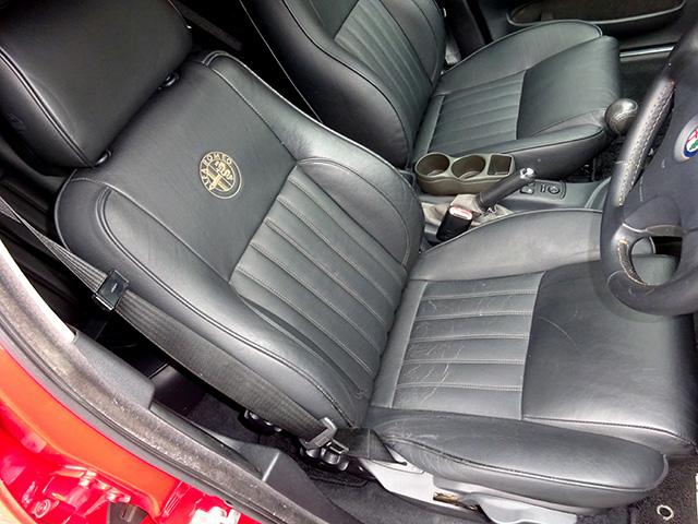 アルファ 156 2.5 V6 24V (6速MT/最初期モデル)