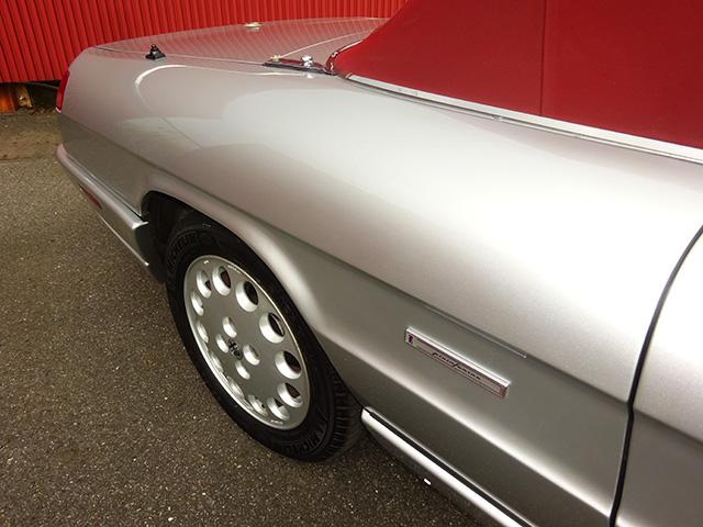 アルファロメオ スパイダーベローチェ(シリーズ4/3AT)