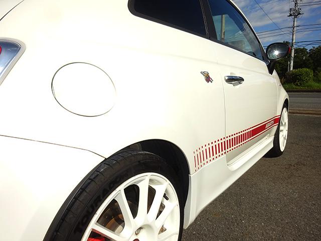 ワンオーナー アバルト500 esseesse(左ハンドル/5速MT)