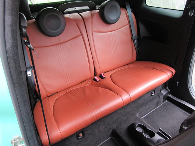 アバルト595C ツーリズモ (オリジナルコンビネーションカラーボディー)