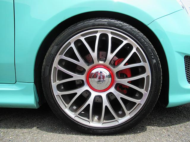 アバルト595C ツーリズモ (オリジナルコンビネーションカラーボディー)