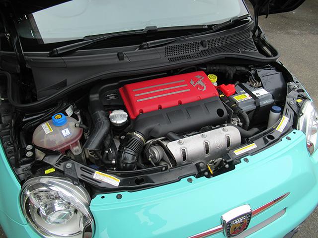 アバルト595C ツーリズモ (オリジナルコンビネーションカラーボディー)