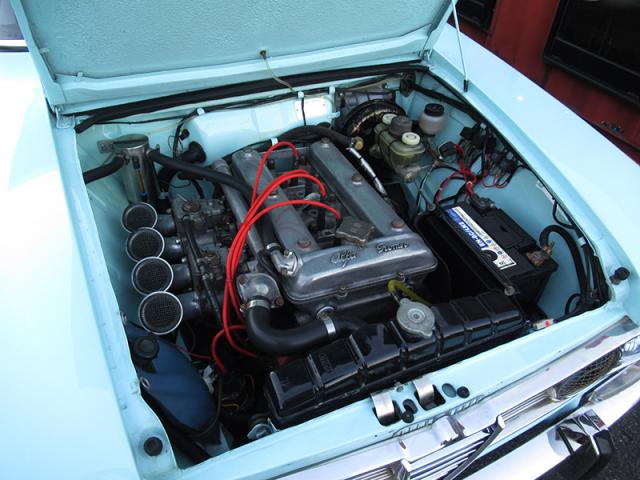 内外装機関系レストア済みアルファロメオ ジュリアスーパー