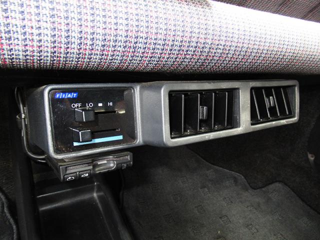 フィアット パンダスーパー(メタルトップ/5MT)