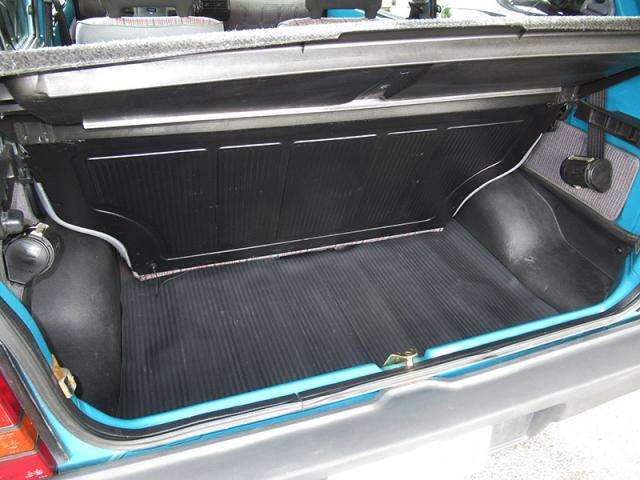 フィアット パンダスーパー(メタルトップ/5MT)