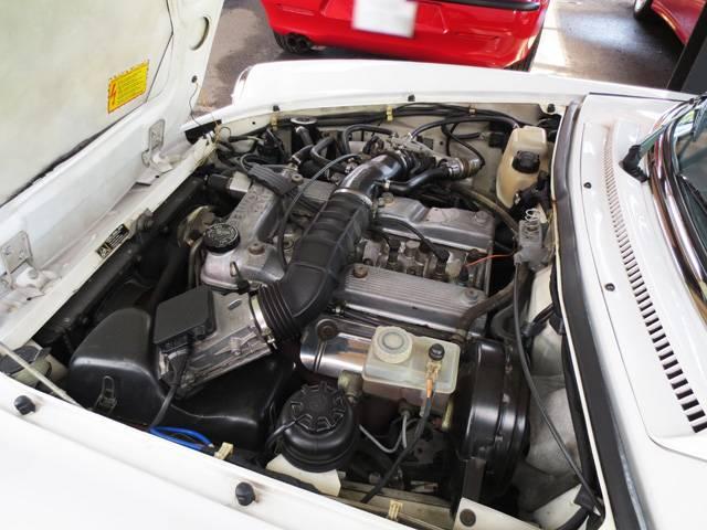 アルファ スパイダー ヴェローチェ ソフトトップ交換済み