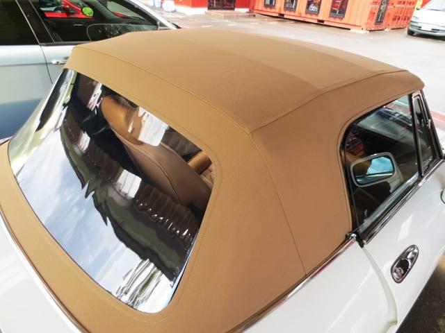 アルファ スパイダー ヴェローチェ ソフトトップ交換済み